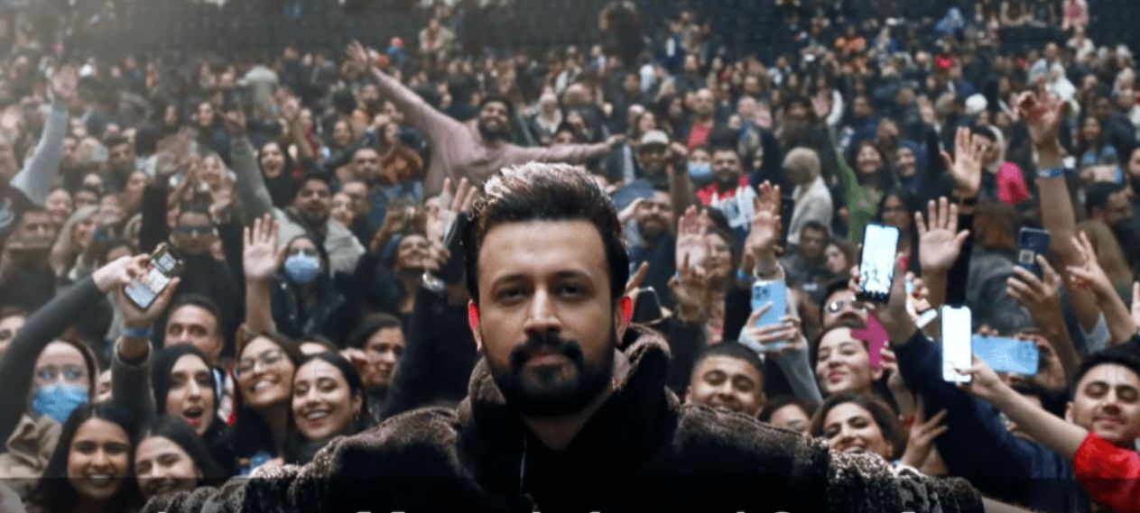 Atif Aslam’s Encourages Fans to Donate Instead of Throwing Money