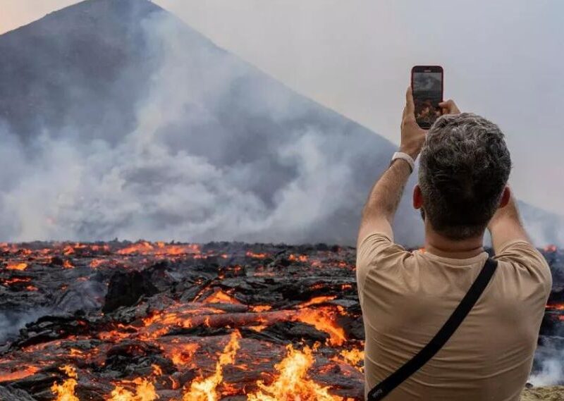 Iceland, the Land of Fire and Ice for Volcano Enthusiasts