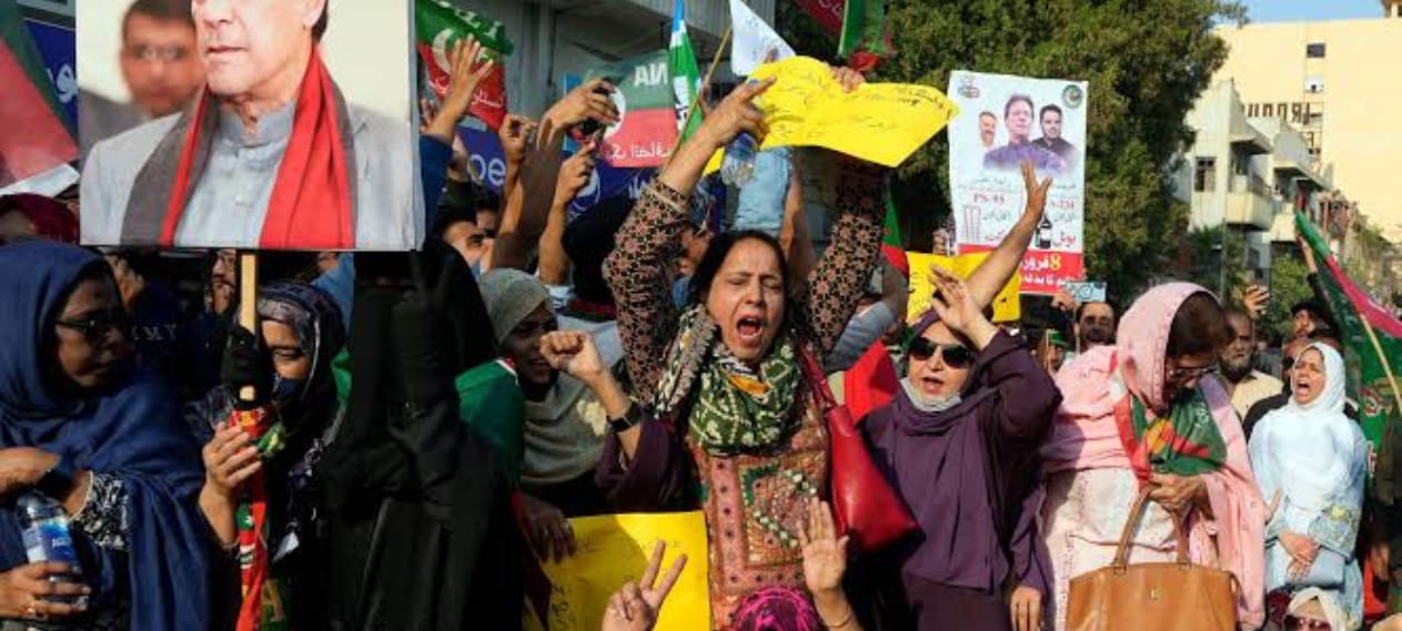 PTI Urges Nationwide Protests Tomorrow, Alleging Election Rigging