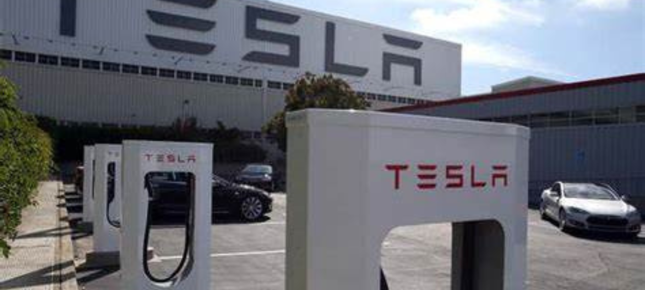 Behind the Mass Firing of Tesla Staff