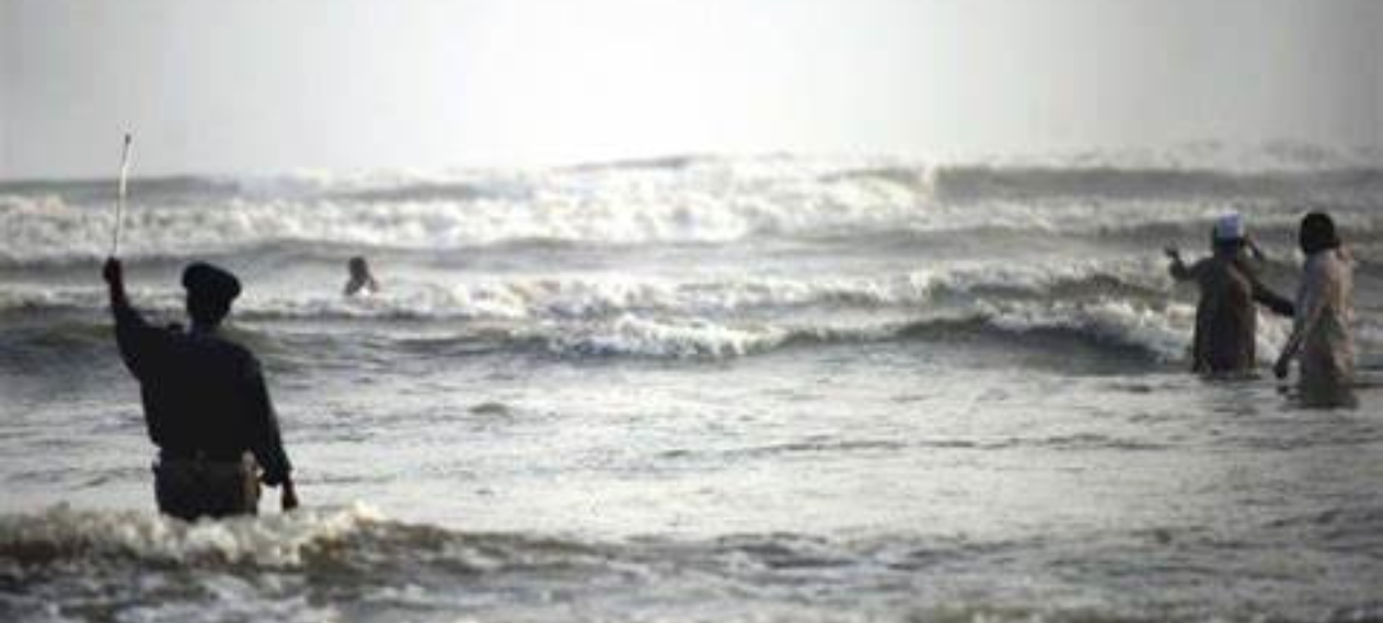 Swimming in the sea suspended for a month